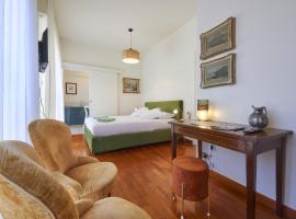 Verde Acqua two Apartments, hotell i Lecco