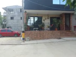 Casa Aranda a 500 mts de la Hacienda Nápoles