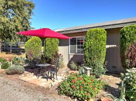 Wine Country Ranch Escape, cottage in Buellton