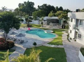 Hotel Azomalli