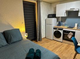 Studio Cosy équipé avec terrasse, hotel v destinaci Ottmarsheim