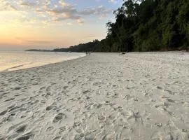 The Cliff Beach Apartment