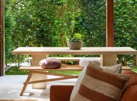 Luxury Norwood Retreat