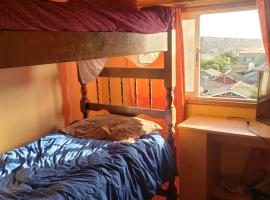 Alojamiento a 300 metros de la playa, habitación en casa particular en El Quisco