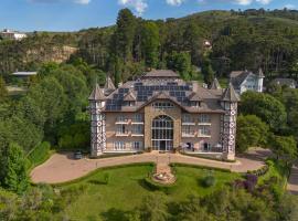 Carballo Hotel & Spa, boutique hotel in Campos do Jordão