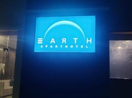 Earth Inn, hotel Csennaiban