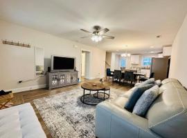 SHARED HOUSE Bedroom for rent SEPARATELY Brand NEW Home!, hotel in Gastonia