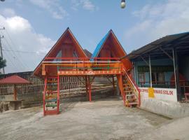 Homestay Subarda Kamar Honey, hotel met parkeren in Solok