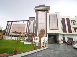 Hotel AS Royal: Agra, Agra Airport - AGR yakınında bir otel