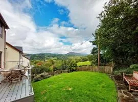 Caer Dderwen Oak Field family home in Dolgellau