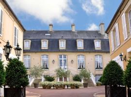 Hôtel d'Argouges: Bayeux şehrinde bir otel