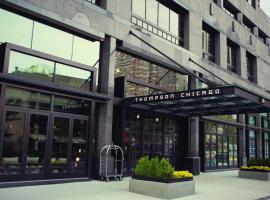 Thompson Chicago, by Hyatt, hotel din apropiere 
 de 360 Chicago, Chicago