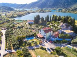 MY DALMATIA - Villa Green Paradise with private heated swimming pool: Peračko Blato şehrinde bir otel