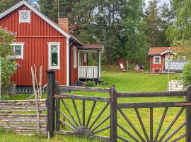 Beautiful Home In Trans With Kitchen, casa rústica em Tranås