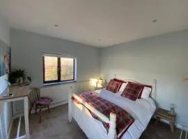 Converted Stables - Pet Friendly - Enclosed Garden