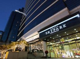 Hotel Skypark Central Myeongdong: Seul'da bir otel