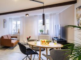 Romantik pur! Whirlpool! 2 Schlafzimmer! Klimatisiert! Gassenviertel - Fußgängerzone!，位于拜罗伊特的带热水浴缸的酒店