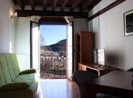 Sobre Los Tilos Apartamento, alojamento com cozinha em Cuenca