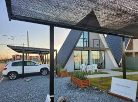 Caba&ntilde;as Alpinas, &mu;έ&rho;&omicron;&sigmaf; &gamma;&iota;&alpha; &nu;&alpha; &mu;&epsilon;ί&nu;&epsilon;&tau;&epsilon; &sigma;&epsilon; Dolores