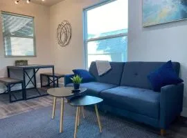Serenity Bungalow Near Armature Works & Riverwalk