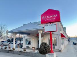 Ramada by Wyndham, hotel Quesnelben