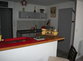 la maison du jardin，位于圣杜尔沙的酒店