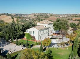 Casale Delle Arti, hotel Mosciano SantʼAngelóban