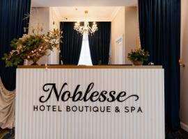 Hotel NOBLESSE Boutique&Spa, готель у місті Римніку-Вилча