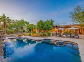 Bocce Court, Heated Pool, Spa, Putting Green, More, Cottage in Scottsdale