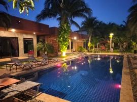 Viesnīca Chill Villa pilsētā Ban Pak Nam Pran