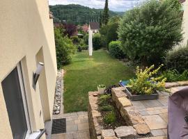 Für aktive Reisende mein Aparthotel Ochsenfurt mit Terrasse, ideal for long stay, relocation, hotel en Ochsenfurt