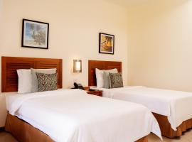 فندق وايت ساندز ريزورت آند كونفرانس سنتر، فندق في دار السلام