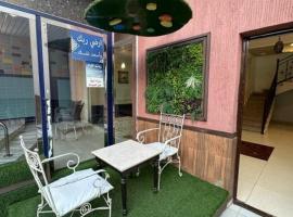 Roof chalets Roof chalets، فندق في أبها