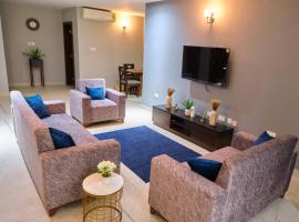 The Pearls - Penthouse, hotell i East Legon