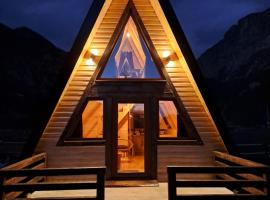 Wooden cottages KONAK โรงแรมในŠavnik