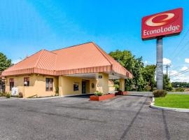 Econo Lodge Pocomoke City Hwy 13، كوخ في بوكوموك سيتي