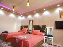 A 5-star hotel room in front of Mansoura University: Mansoura şehrinde bir otel