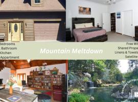 Mountain Meltdown - Unique Hideaway, hotel in Berkeley Springs