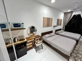 HCK14 B SkyTree DualKey Bukit Indah Legoland Projector