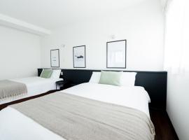 BREAKY HOTEL west coast, Ferienwohnung mit Hotelservice in Urasoe