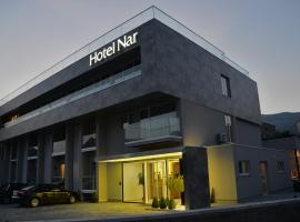 Hotel Nar, מלון בטרביניה