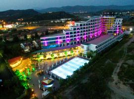 Raymar Resort & Aqua Ultra All Inclusive、マナウガトのホテル