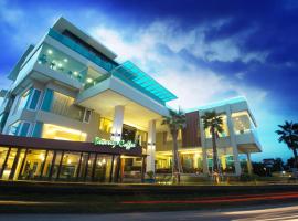 The Beverly Hills Hotel: Nakhon Ratchasima şehrinde bir otel