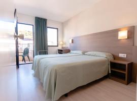 Apartamentos Loar, hotel u gradu 'Ferreries'