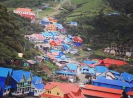 kalinchowk hotel tik top new family guest house, family hotel in Charikot
