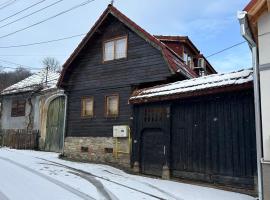 Casa veche “Old house”, hotel in Sibiel