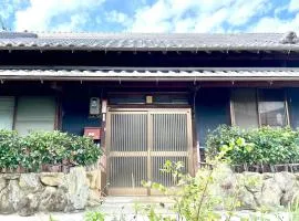 ギャラリー宿　INNAHOUSE ANDAGALLERY