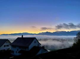 Dachwhg an schöner Aussichtslage, апартамент в Berneck