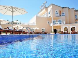 Grand Hotel Palladium Santa Eulalia del Río โรงแรมในซานตาเอวเลเรียเดสริว