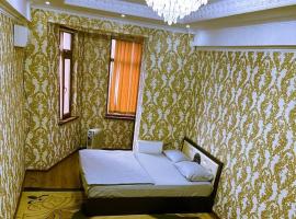 one-room apartment in Dushanbe, מלון בדושנבה